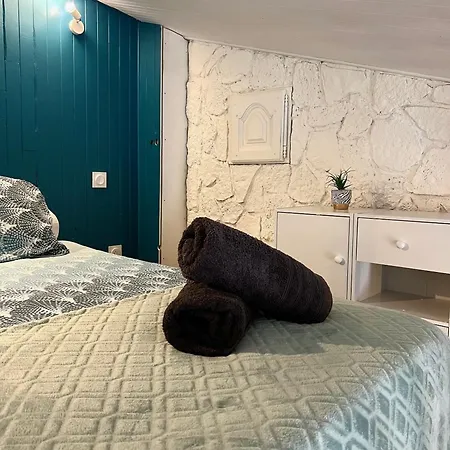 La Navette Apartment *